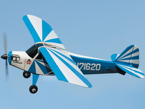 Радиоуправляемая модель самолета Piper Cub
